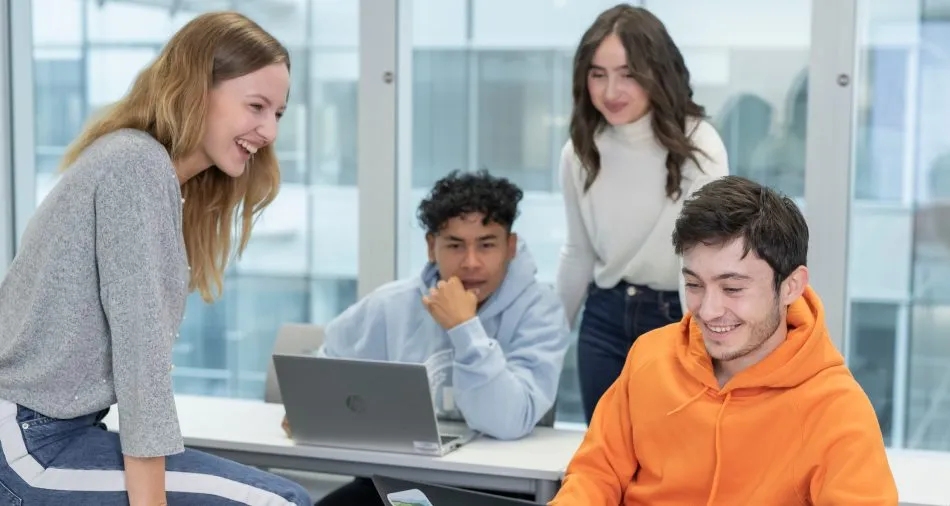 visuel-header-cover-immersion-esce